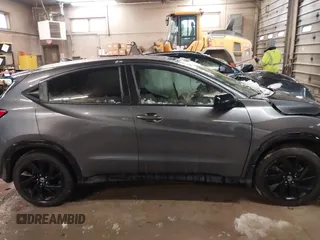 2022 Honda HR-V Sport with VIN 3CZRU6H10NM727178, listed as a IAAI auction lot 41921282 with 44,626 mi miles. Bid and sale history available at carsss.com. Image 14.