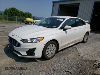 2019 Ford Fusion S z VIN 3FA6P0G71KR264314, wystawiony jako Copart lot #60641625 z przebiegiem 37 911 mil mil oraz Czysty tytuł • Clean title. Historia ofert i sprzedaży dostępna na DreamBid. Obrazek 1.