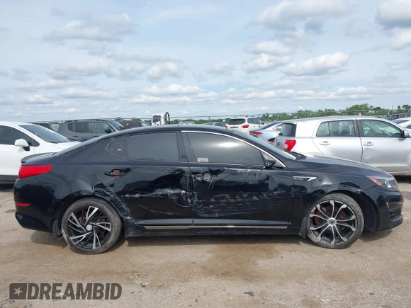 2015 Kia Optima SX Turbo with VIN 5XXGR4A6XFG403568, listed as a IAAI auction lot 42200293 with 199,639 mi miles and . Bid and sale history available at DreamBid. Image 13.