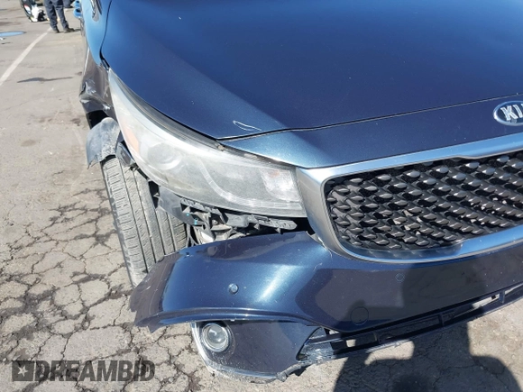 2016 Kia Sedona SX-L with VIN KNDME5C15G6083811, listed as a IAAI auction lot 41932863 with 124,218 mi miles. Bid and sale history available at carsss.com. Image 6.