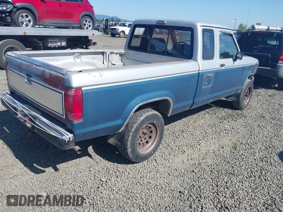 1988 Ford Ranger with VIN 1FTCR15T9JPC14361, listed as a IAAI auction lot 42030315 with 32,201 mi miles. Bid and sale history available at carsss.com. Image 4.