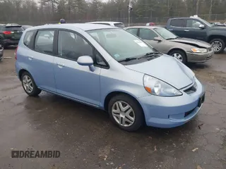 2008 Honda Fit with VIN JHMGD38408S019724, listed as a IAAI auction lot 41890953 with 118,329 mi miles. Bid and sale history available at carsss.com. Image 1.
