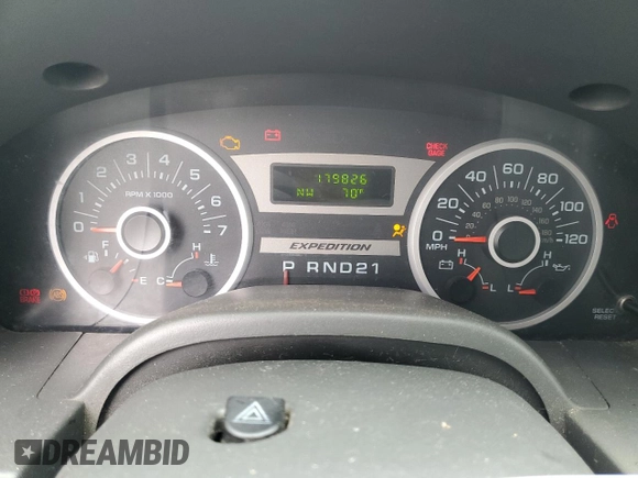 2006 Ford Expedition Special Service with VIN 1FMPU165X6LA20013, listed as a Copart auction lot 51755844 with 179,826 mi miles and Non repairable. Bid and sale history available at DreamBid. Image 9.
