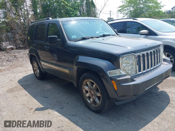 2011 Jeep Liberty Limited 70th Anniversary z VIN 1J4PN5GK9BW586132, wystawiony jako IAAI lot #42453710 z przebiegiem 130 390 mil mil oraz . Historia ofert i sprzedaży dostępna na DreamBid. Obrazek 1.