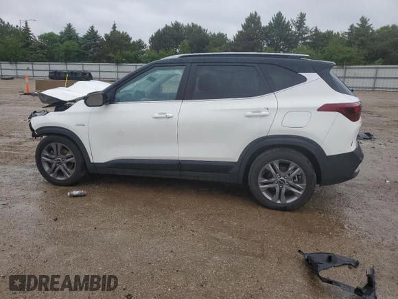 2023 Kia Seltos S z VIN KNDEUCAA6P7412900, wystawiony jako Copart lot #57625615 z przebiegiem 23 085 mil mil oraz Szkoda całkowita • Salvage title. Historia ofert i sprzedaży dostępna na DreamBid. Obrazek 2.