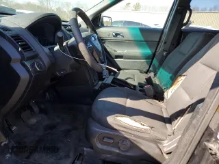 2016 Ford Police Interceptor Utility z VIN 1FM5K8AR7GGC67175, wystawiony jako Copart lot #48739075 z przebiegiem 192 281 mil mil oraz Czysty tytuł • Clean title. Historia ofert i sprzedaży dostępna na DreamBid. Obrazek 7.