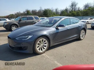2017 Tesla Model S 100D z VIN 5YJSA1E20HF185170, wystawiony jako Copart lot #65792515 z przebiegiem 127 269 mil mil oraz Szkoda całkowita • Salvage title. Historia ofert i sprzedaży dostępna na DreamBid. Obrazek 1.