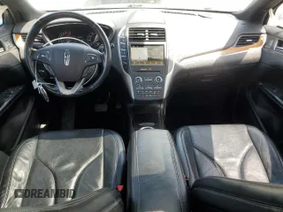 2017 Lincoln MKC Reserve with VIN 5LMCJ3C95HUL03813, listed as a Copart auction lot 55689815 with 149,766 mi miles and Salvage title. Bid and sale history available at DreamBid. Image 8.