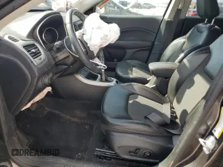 2019 Jeep Compass Latitude with VIN 3C4NJCBB6KT699854, listed as a Copart auction lot 48967185 with 17,666 mi miles and Salvage title. Bid and sale history available at DreamBid. Image 7.
