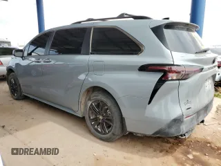 2024 Toyota Sienna LE z VIN 5TDCSKFC9RS122614, wystawiony jako Copart lot #51087125 z przebiegiem 32 148 mil mil oraz Szkoda całkowita • Salvage title. Historia ofert i sprzedaży dostępna na DreamBid. Obrazek 2.
