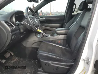 2020 Jeep Grand Cherokee Altitude z VIN 1C4RJFAG4LC420107, wystawiony jako Copart lot #44001055 z przebiegiem 44 747 mil mil oraz Szkoda całkowita • Salvage title. Historia ofert i sprzedaży dostępna na DreamBid. Obrazek 7.