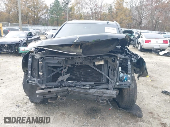 2019 GMC Yukon XL Denali with VIN 1GKS1HKJ9KR194167, listed as a IAAI auction lot 41092000 with 1 mi miles. Bid and sale history available at carsss.com. Image 6.