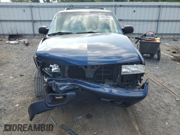 2000 Chevrolet Blazer LS with VIN 1GNCT18W3YK104430, listed as a Copart auction lot 68858864 with 47,342 mi miles and Salvage title. Bid and sale history available at DreamBid. Image 5.