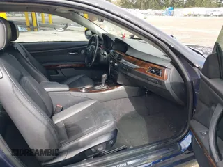 2011 BMW 3 Series 328i xDrive with VIN WBAKF5C58BE586557, listed as a IAAI auction lot 42024914 with 113,274 mi miles. Bid and sale history available at carsss.com. Image 5.