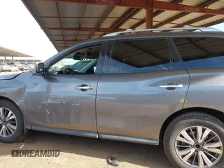 2017 Nissan Pathfinder S with VIN 5N1DR2MN5HC606019, listed as a IAAI auction lot 41637779 with 133,128 mi miles and . Bid and sale history available at DreamBid. Image 15.