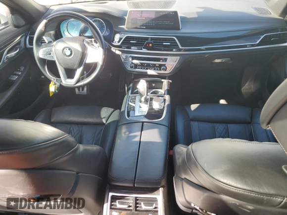 2019 BMW 7 Series 750i с VIN WBA7F0C51KGM24718, выставлен на аукционе Copart как лот 86527984 с пробегом 2 900 миль миль и Списание • Salvage title. История ставок и продаж доступна на DreamBid. Изображение 8.