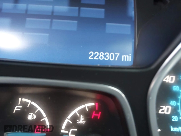 2013 Ford Escape SE с VIN 1FMCU0G96DUC92916, выставлен на аукционе IAAI как лот 41710800 с пробегом 228 307 миль миль и . История ставок и продаж доступна на DreamBid. Изображение 14.