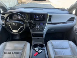 2015 Toyota Sienna Limited z VIN 5TDDK3DC8FS124511, wystawiony jako Copart lot #62570905 z przebiegiem 188 920 mil mil oraz Czysty tytuł • Clean title. Historia ofert i sprzedaży dostępna na DreamBid. Obrazek 9.