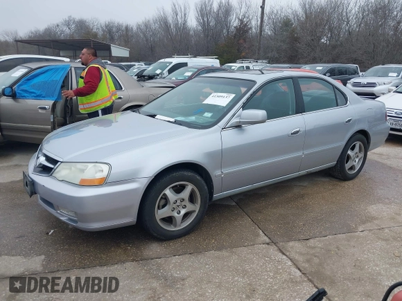 2002 Acura TL w/Navigation with VIN 19UUA56762A002110, listed as a IAAI auction lot 41509137 with 145,142 mi miles. Bid and sale history available at carsss.com. Image 2.