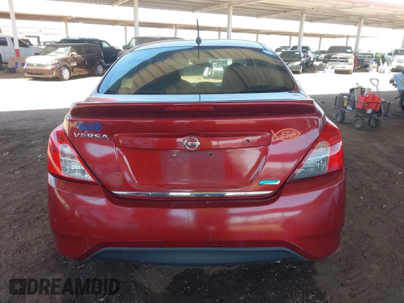 2016 Nissan Versa S z VIN 3N1CN7AP0GL840640, wystawiony jako IAAI lot #41986023 z przebiegiem Nie podano mil oraz . Historia ofert i sprzedaży dostępna na DreamBid. Obrazek 16.