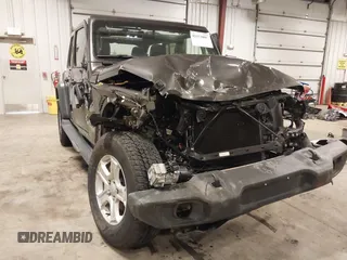 2019 Jeep Wrangler Unlimited Sport S z VIN 1C4HJXDG6KW598997, wystawiony jako IAAI lot #42473098 z przebiegiem 59 232 mil mil oraz . Historia ofert i sprzedaży dostępna na DreamBid. Obrazek 6.