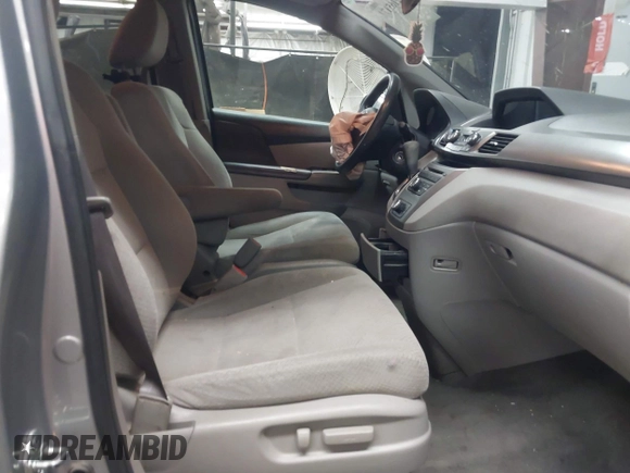 2016 Honda Odyssey LX с VIN 5FNRL5H20GB076833, выставлен на аукционе IAAI как лот 42165171 с пробегом 129 123 миль миль и . История ставок и продаж доступна на DreamBid. Изображение 5.