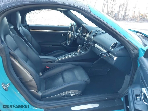 2017 Porsche 718 Boxster with VIN WP0CA2A82HS221013, listed as a IAAI auction lot 41156964 with 71,086 mi miles. Bid and sale history available at carsss.com. Image 5.