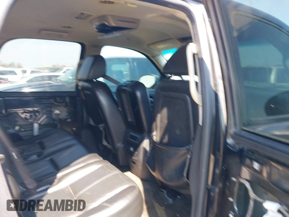 2007 GMC Yukon SLT z VIN 1GKFC13007R327382, wystawiony jako IAAI lot #41691281 z przebiegiem 202 926 mil mil oraz . Historia ofert i sprzedaży dostępna na DreamBid. Obrazek 8.