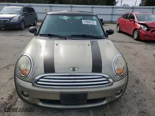 2009 MINI Cooper Hardtop with VIN WMWMF33579TW72865, listed as a Copart auction lot 51602275 with 111,410 mi miles and Clean Title. Bid and sale history available at carsss.com. Image 5.