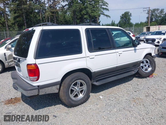 1998 Ford Explorer XL z VIN 1FMZU34E3WZA90831, wystawiony jako IAAI lot #42500120 z przebiegiem 97 799 mil mil oraz . Historia ofert i sprzedaży dostępna na DreamBid. Obrazek 4.