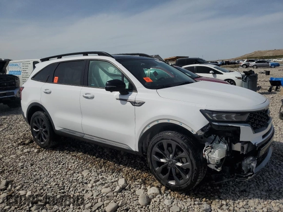 2021 Kia Sorento SX Prestige X-Line with VIN 5XYRKDLF0MG011816, listed as a Copart auction lot 52549105 with 92,023 mi miles and Salvage Title. Bid and sale history available at carsss.com. Image 4.