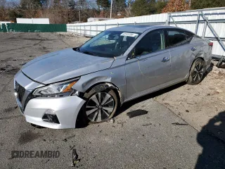 2020 Nissan Altima 2.5 SL with VIN 1N4BL4EW4LC268773, listed as a Copart auction lot 42513785 with 22,073 mi miles and Salvage Title. Bid and sale history available at carsss.com. Image 1.