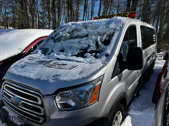 2016 Ford Transit XL z VIN 1FMZK1ZM1GKB38833, wystawiony jako Copart lot #45767975 z przebiegiem 203 400 mil mil oraz Czysty tytuł • Clean title. Historia ofert i sprzedaży dostępna na DreamBid. Obrazek 2.