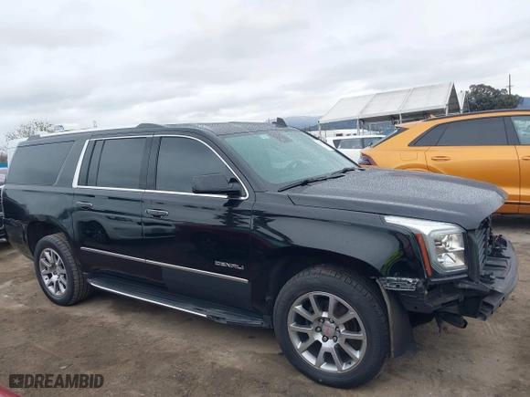 2020 GMC Yukon XL Denali with VIN 1GKS1HKJ8LR181119, listed as a IAAI auction lot 41794775 with 206,337 mi miles. Bid and sale history available at carsss.com. Image 14.