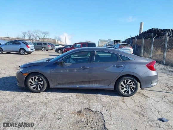2017 Honda Civic Sedan EX with VIN 2HGFC2F77HH517922, listed as a IAAI auction lot 41716742 with NaN miles. Bid and sale history available at carsss.com. Image 15.