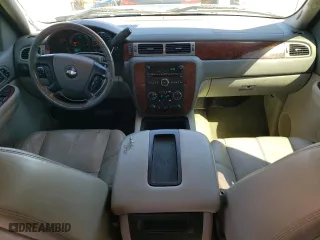 2009 Chevrolet Silverado 1500 LTZ with VIN 3GCEK33M99G275276, listed as a Copart auction lot 45538675 with 238,713 mi miles and Salvage Title. Bid and sale history available at carsss.com. Image 8.