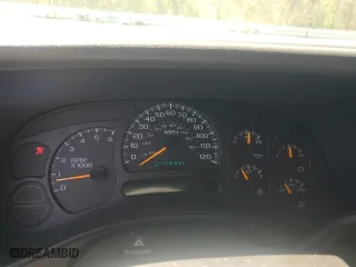 2005 Chevrolet Tahoe LT with VIN 1GNEC13T05R261373, listed as a Copart auction lot 49915475 with 153,491 mi miles and Salvage Title. Bid and sale history available at carsss.com. Image 9.