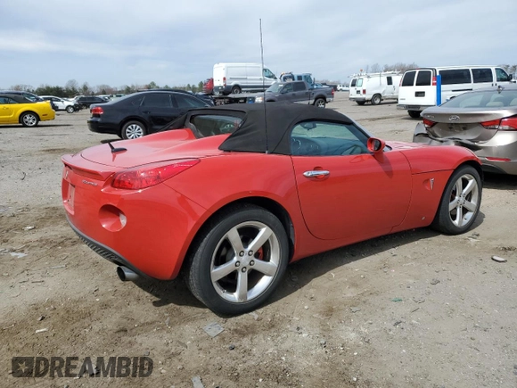2008 Pontiac Solstice z VIN 1G2MB35B88Y107998, wystawiony jako Copart lot #49872315 z przebiegiem 70 788 mil mil oraz Czysty tytuł • Clean title. Historia ofert i sprzedaży dostępna na DreamBid. Obrazek 3.