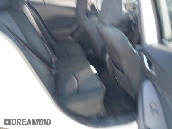 2015 Mazda 3 i SV with VIN JM1BM1T7XF1247024, listed as a IAAI auction lot 41688364 with 118,083 mi miles. Bid and sale history available at carsss.com. Image 8.