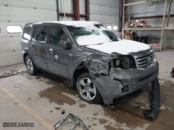 2014 Honda Pilot EX-L with VIN 5FNYF4H53EB020258, listed as a IAAI auction lot 41620924 with 166988 miles. Bid and sale history available at carsss.com. Image 1.