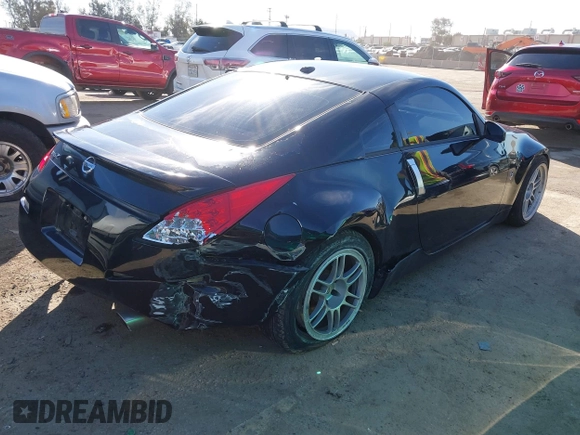 2008 Nissan 350Z with VIN JN1BZ34D58M702500, listed as a IAAI auction lot 41631168 with 108,287 mi miles. Bid and sale history available at carsss.com. Image 4.