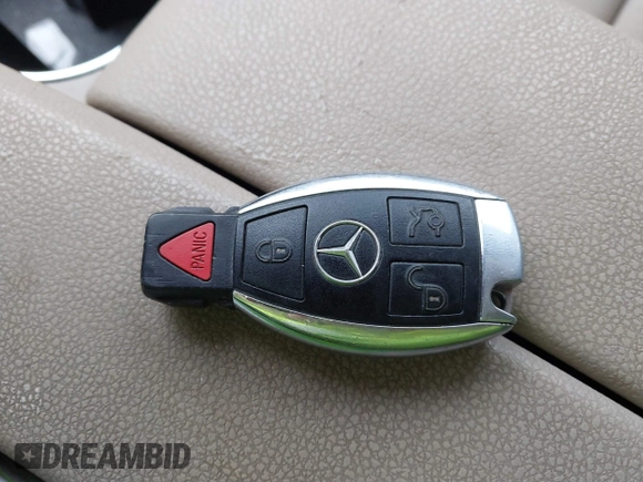 2011 Mercedes-Benz C 300 Sport with VIN WDDGF8BB0BR133565, listed as a IAAI auction lot 41564508 with 88,474 mi miles and . Bid and sale history available at DreamBid. Image 11.