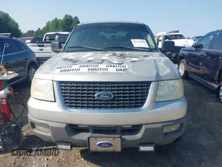 2005 Ford Expedition Special Service with VIN 1FMPU15575LA26271, listed as a IAAI auction lot 42378940 with 175,802 mi miles and . Bid and sale history available at DreamBid. Image 6.