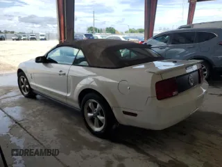 2008 Ford Mustang Deluxe с VIN 1ZVHT84N285127603, выставлен на аукционе Copart как лот 61134925 с пробегом Не указан миль и Чистый • Clean title. История ставок и продаж доступна на DreamBid. Изображение 2.