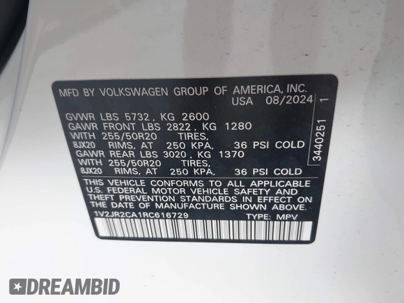 2024 Volkswagen Atlas SE z VIN 1V2JR2CA1RC616729, wystawiony jako IAAI lot #42049460 z przebiegiem 3 718 mil mil oraz . Historia ofert i sprzedaży dostępna na DreamBid. Obrazek 9.