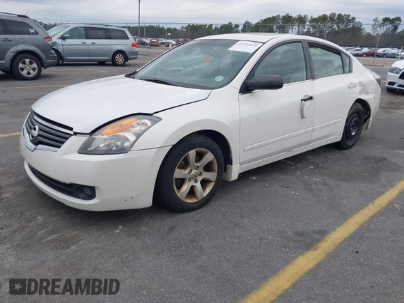 2009 Nissan Altima 2.5 S with VIN 1N4AL21E89N501886, listed as a IAAI auction lot 41597076 with 236,589 mi miles. Bid and sale history available at carsss.com. Image 2.