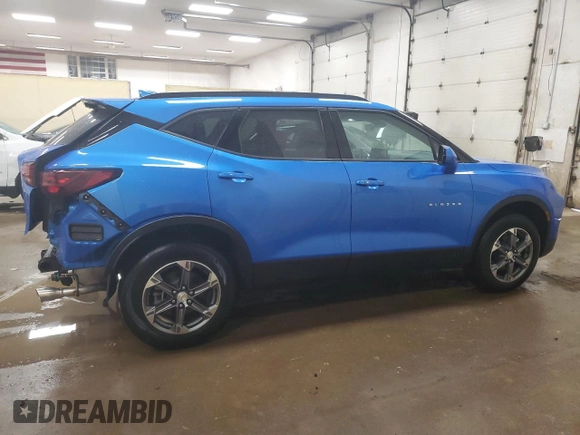 2025 Chevrolet Blazer LT with VIN 3GNKBHR45SS107121, listed as a Copart auction lot 53130305 with 1,401 mi miles and Salvage title. Bid and sale history available at DreamBid. Image 3.