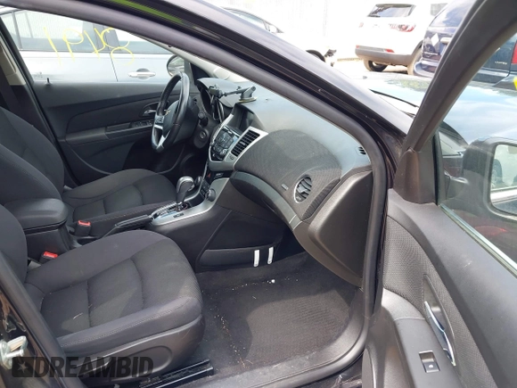2014 Chevrolet Cruze 1LT with VIN 1G1PC5SB5E7433631, listed as a IAAI auction lot 42518491 with 99,962 mi miles and . Bid and sale history available at DreamBid. Image 5.