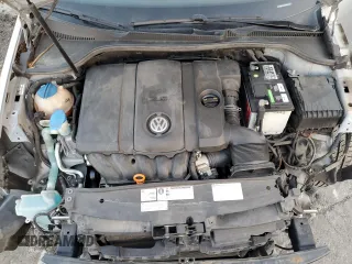 2013 Volkswagen Golf w/Conv & Sunroof с VIN WVWBB7AJ8DW030918, выставлен на аукционе Copart как лот 83351604 с пробегом 147 554 миль миль и Списание • Salvage title. История ставок и продаж доступна на DreamBid. Изображение 11.