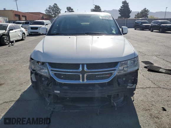 2017 Dodge Journey SXT with VIN 3C4PDCBG7HT531547, listed as a Copart auction lot 52322685 with 121,876 mi miles and Salvage title. Bid and sale history available at DreamBid. Image 5.